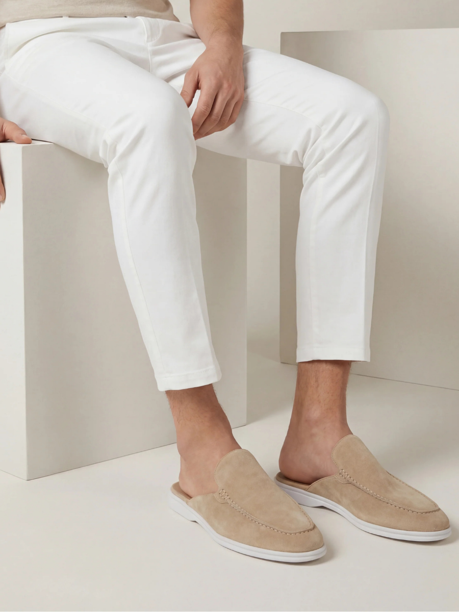 Beige Yacht-Rutsche
