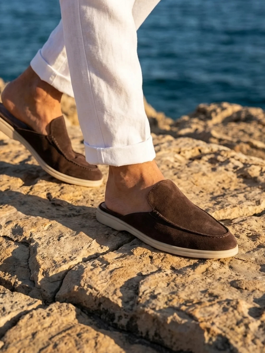 Tobogán marrón para yate